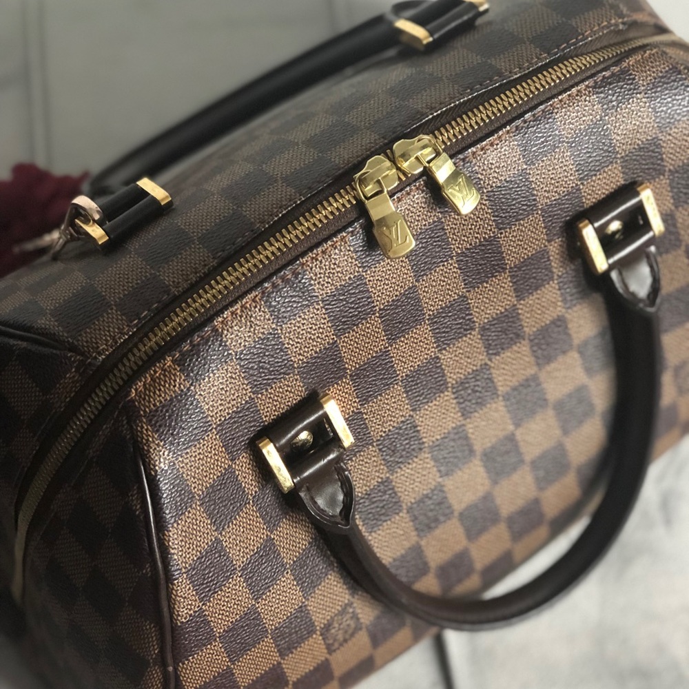Authentic Louis Vuitton - Picture 5 of 10